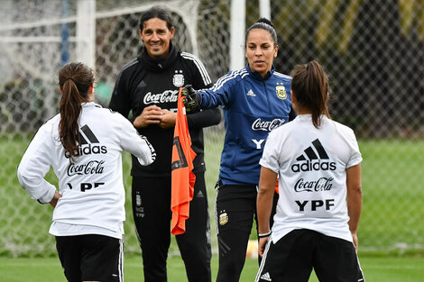 Selección femenina: Portanova dio a conocer las 23 futbolistas que irán al Mundial de Australia y Nueva Zelanda