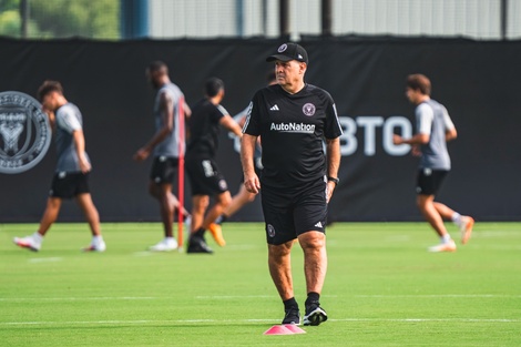 Martino se puso al frente del equipo, a la espera de la llegada de Messi