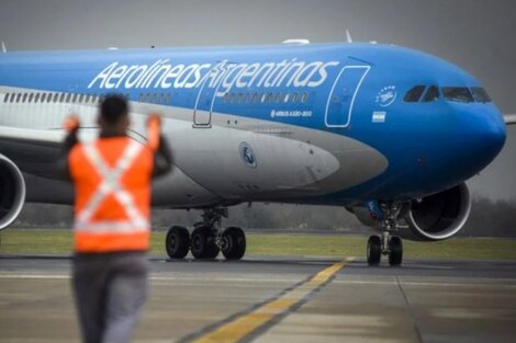 Un nene de 2 años se descompensó en un vuelo de Aerolíneas y murió en Aeroparque