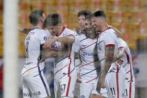 Los jugadores de San Lorenzo festejan (Fuente: EFE)