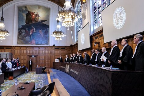 Representantes de Colombia esperan el fallo del tribunal de La Haya.