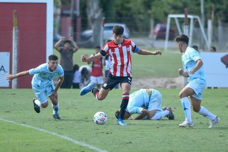 Estudiantes rechazó la salida de un juvenil en un duro comunicado 