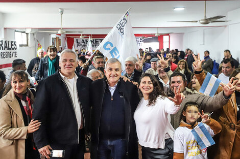 Gerardo Morales realiza giras de campaña mientras reprime la protesta social