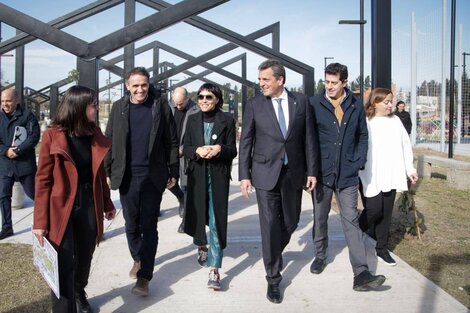 Mayra Mendoza junto a Sergio Massa y Wado de Pedro inauguraron la ciudad de los deportes en Solano