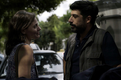 Juliana Moran y David Giménez protagonizan la serie. 