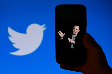 El logo de Twitter podría dejar de ser un pájaro y pasar a ser una X, insinuó Elon Musk.