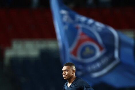 Al-Hilal presentó una oferta récord por Kylian Mbappé y el PSG analiza su futuro 