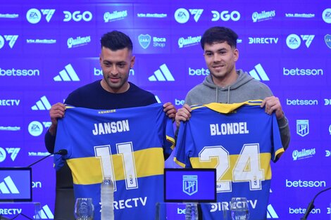 Janson y Blondel muestran sus camisetas con los nombres