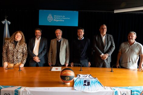 Se lanzó el Mundial de MaxiBásquet