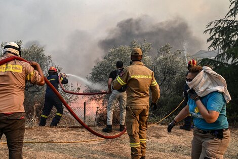 Grecia arde: casi 600 incendios en diez días 