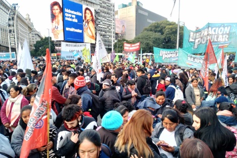 Marcha por más presupuesto y contra el ajuste en CABA