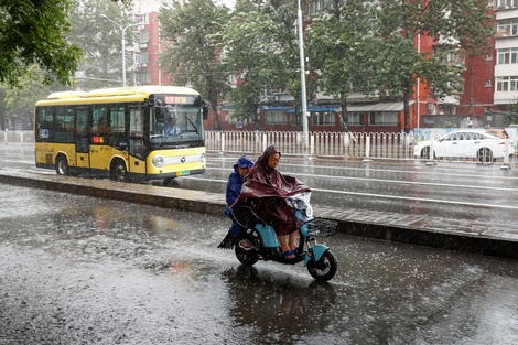 El tifón Doksuri cerró Beijing