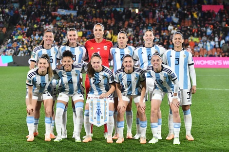 El equipo que saltó a la cancha el último partido del grupo G del Mundial, ante Suecia (Foto: AFA).