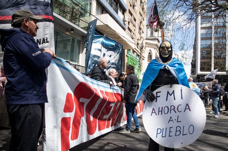 Las propuestas del Fondo Monetario Internacional son desestabilizadoras de la economía, de la situación social y del escenario político. (Fuente: Télam)