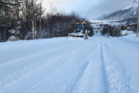 Ushuaia: vuelos suspendidos tras registrarse una intensa nevada