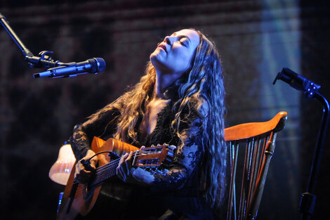 Lafourcade invitó al escenario a Adriana Varela, Kevin Johansen y Mateo Sujatovich. (Fuente: Guadalupe Lombardo)