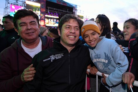 Kicillof y Espinoza de campaña en La Matanza, el municipio más grande de la Provincia. 