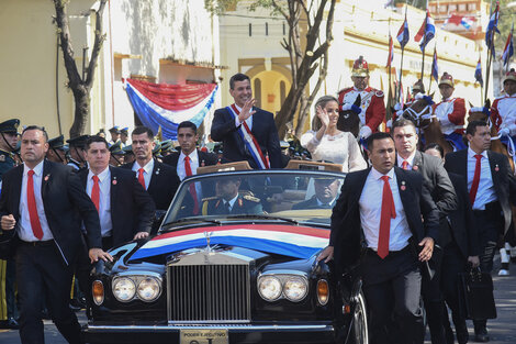 Santiago Peña asumió la presidencia de Paraguay 