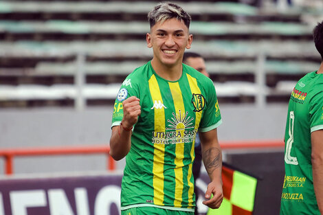 Tobías Cervera es un delantero juvenil que viene de Aldosivi. 