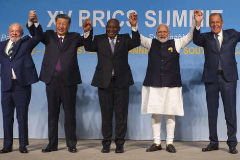 Los jefes de Estado Luiz Inacio Lula da Silva, Xi Jinping, Cyril Ramaphosa, Narendra Modi y el canciller ruso Sergei Lavrov en la última cumbre del BRICS. 