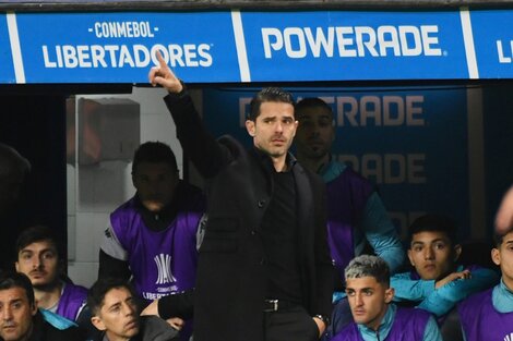 Fernando Gago, entrenador de la Academia