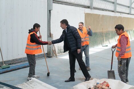 Gustavo Posse supervisó la etapa final de obras del nuevo microestadio en el Bajo de San Isidro   