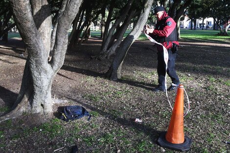 Crimen en Palermo: el sospechoso fue filmado horas antes en otra plaza