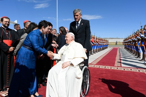 El Papa dejó Mongolia