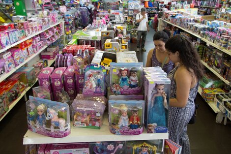 Cambió la fecha del feriado por el Día del Empleado de Comercio: cuándo es y qué día cae