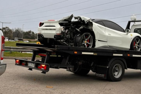 Panamericana: un choque destrozó una Ferrari valuada en más de 600 mil dólares