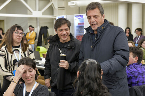 Sergio Massa y Axel Kicillof de campaña.