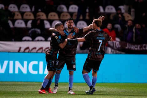 Copa de la Liga: Platense sacó tres puntos valiosos ante Lanús