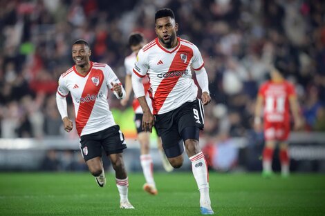 River tuvo un poco de paz con la victoria ante Arsenal