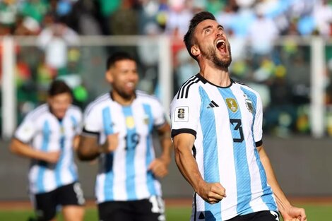 Tras las victorias en las Eliminatorias Sudamericanas, la selección argentina estira su ventaja y supera a Francia. (Foto: FIFA)