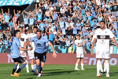 Belgrano fue efectivo en el segundo tiempo y volvió al triunfo ante Platense   (Fuente: Télam)