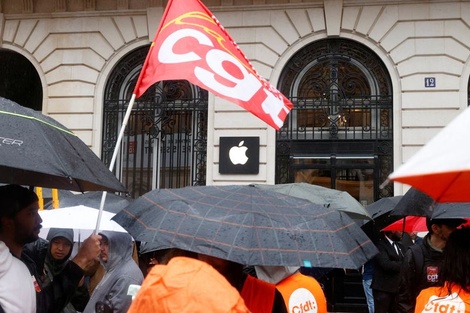 Los empleados de Apple en Francia piden aumento salarial y mejoras en las condiciones labobrales.