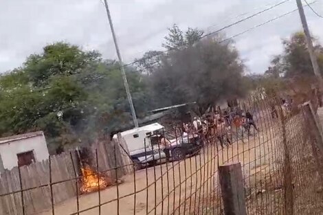 Coronel Cornejo: vecinos incendiaron casas de vendedores de drogas