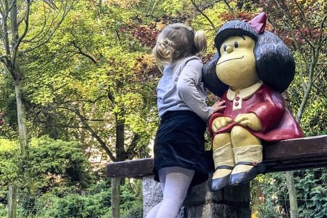 Mafalda, un monumento porteño que anima las plazas de todo el mundo
