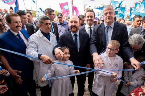 Insfrán inauguró una escuela y alcanzó 1500 obras educativas durante su gestión