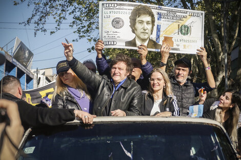 Javier Milei, de caravana por la provincia de Buenos Aires.