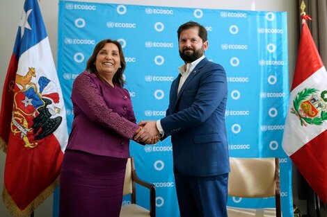 Dina Boluarte (Perú) y Gabriel Boric (Chile)