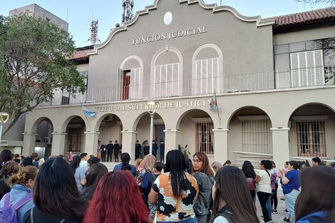 Marcha por Thiara y Zoe