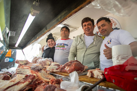 Espinoza recorrió los Puntos de Abaratamiento. 