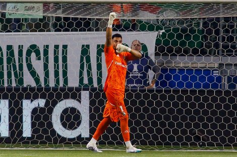 Sergio Romero: "Es bueno que me pueda seguir divirtiendo a los 36 años" 