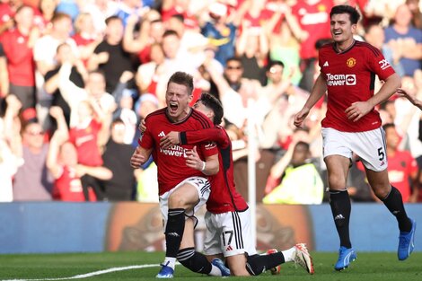 Premier League: el United ganó en tiempo de descuento