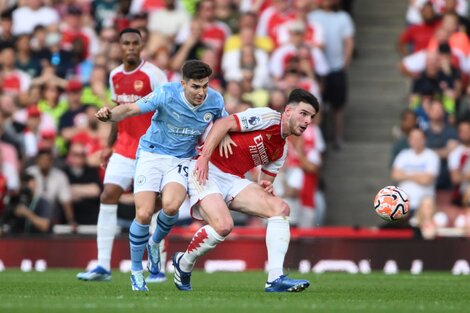 Premier League: Manchester City perdió con el Arsenal y se bajó de la punta