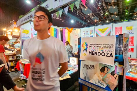 Homofobia: agresión y amenazas en un stand con publicaciones LGBTIQ+ en la Feria del Libro de Mendoza