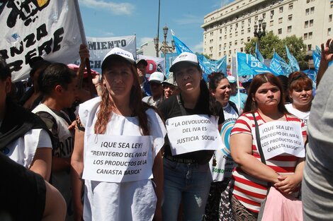 La UTEP se movilizó en apoyo a la quita del IVA