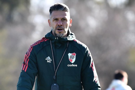 River regresa al trabajo con muchas ausencias