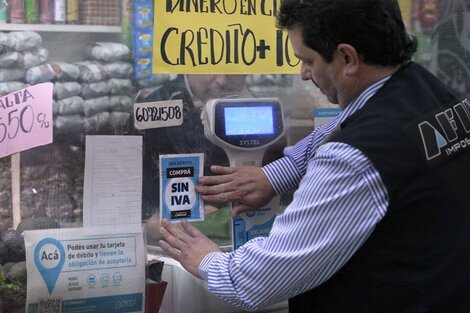 Para el reintegro de las compras "sin IVA", los contribuyentes deben declarar su CBU.